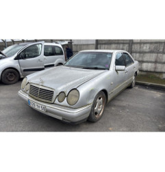 Retroviseur droit MERCEDES CLASSE E 210