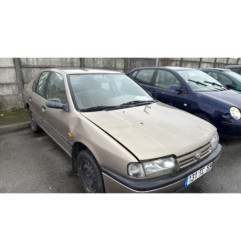 Pare choc arriere NISSAN PRIMERA 1