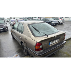 Pare choc arriere NISSAN PRIMERA 1