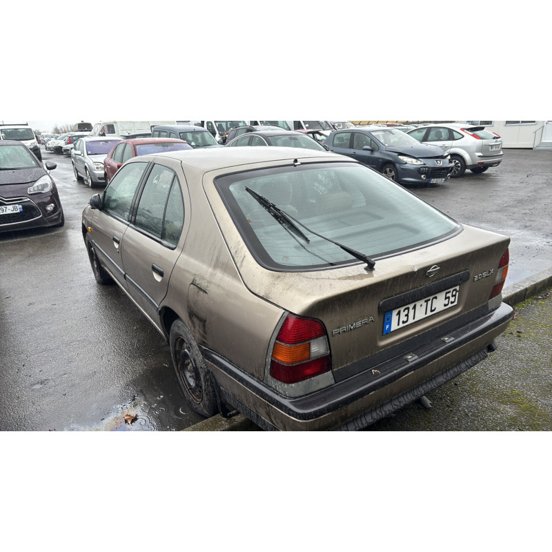 Pare choc arriere NISSAN PRIMERA 1 Photo n°9