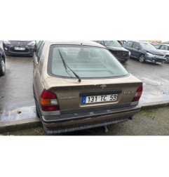 Pare choc arriere NISSAN PRIMERA 1