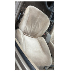 Pare choc arriere NISSAN PRIMERA 1