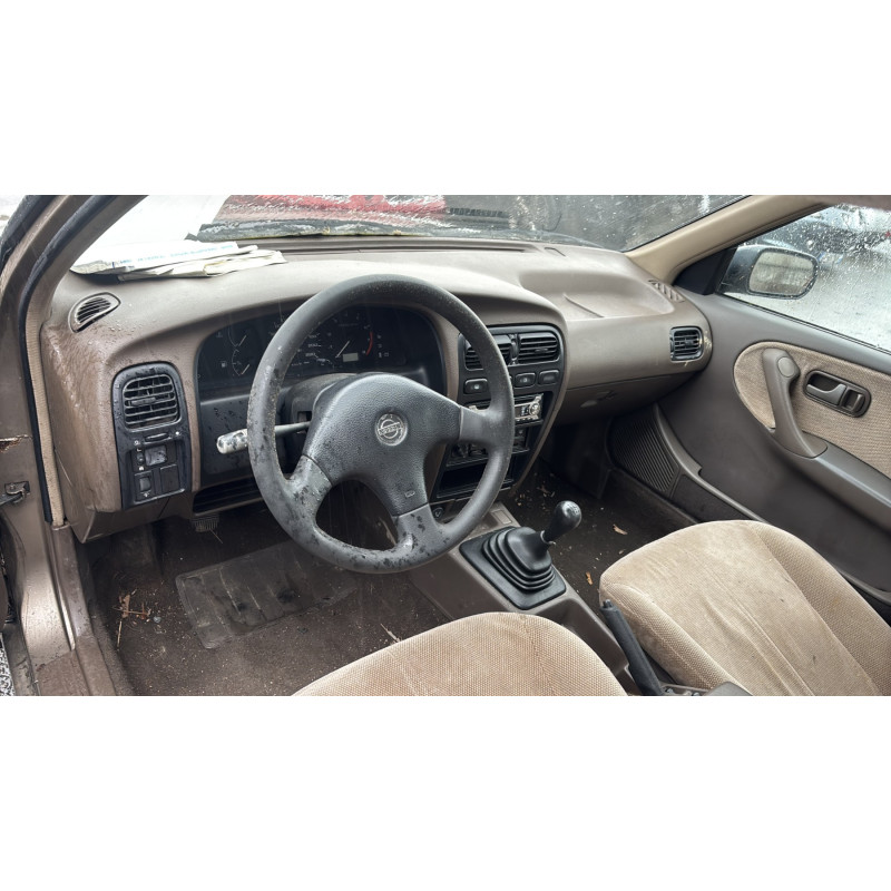 Pare choc arriere NISSAN PRIMERA 1 Photo n°17