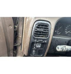 Pare choc arriere NISSAN PRIMERA 1