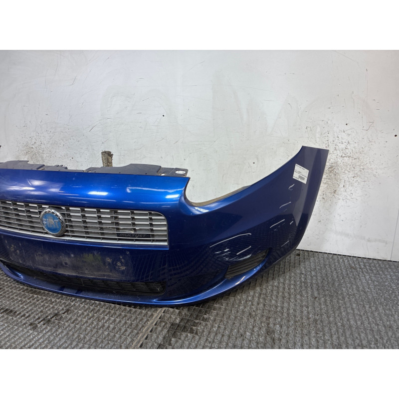 Pare choc avant FIAT GRANDE PUNTO Photo n°5