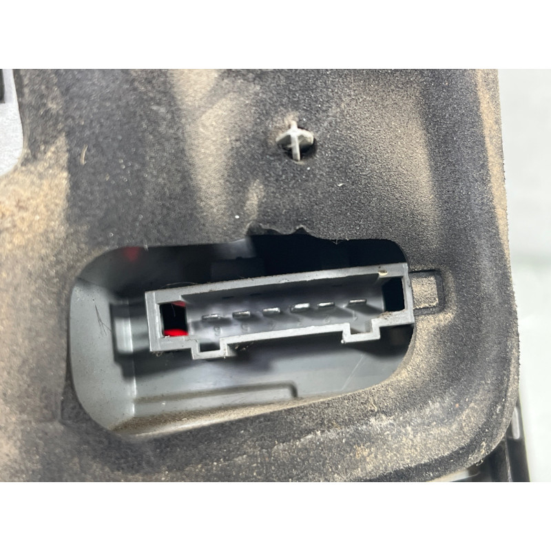 Feu arriere principal droit (feux) VOLKSWAGEN FOX Photo n°2