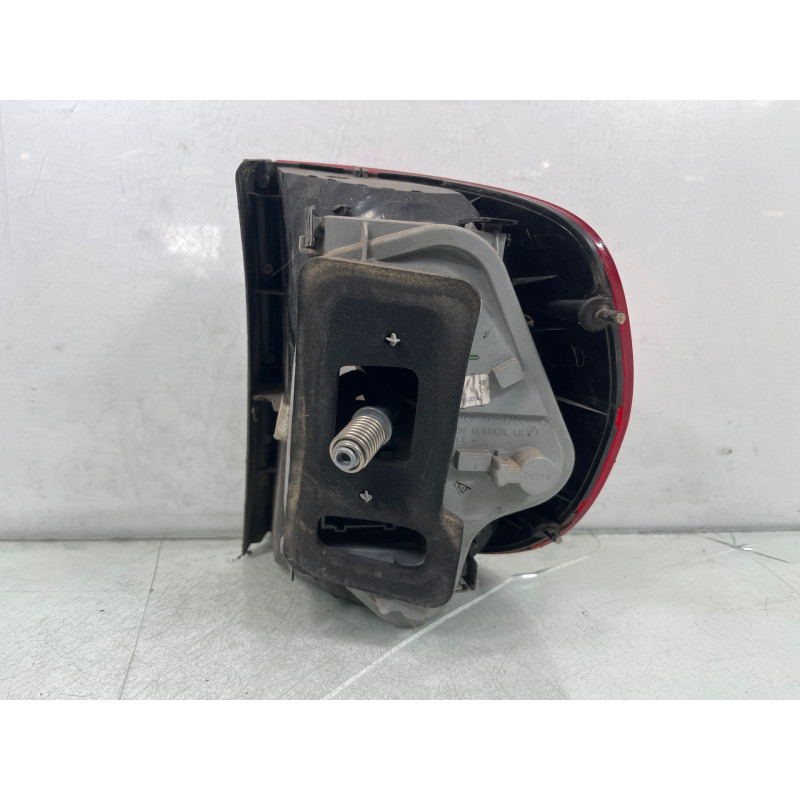 Feu arriere principal gauche (feux) VOLKSWAGEN FOX Photo n°5