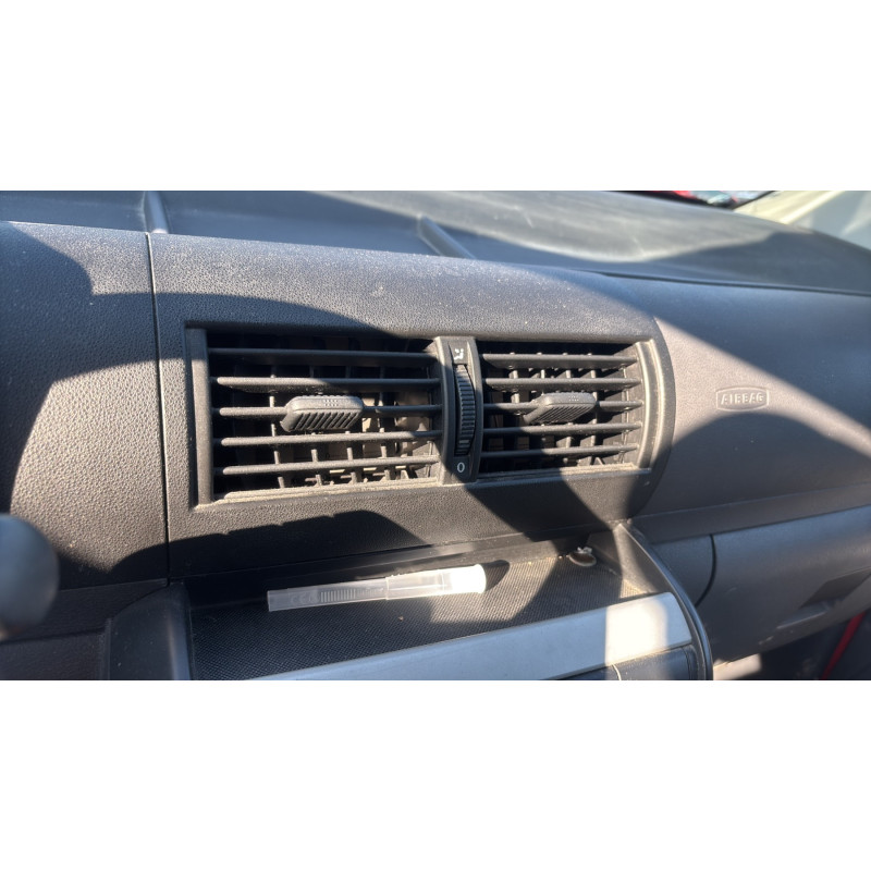 Feu arriere stop central VOLKSWAGEN FOX Photo n°20