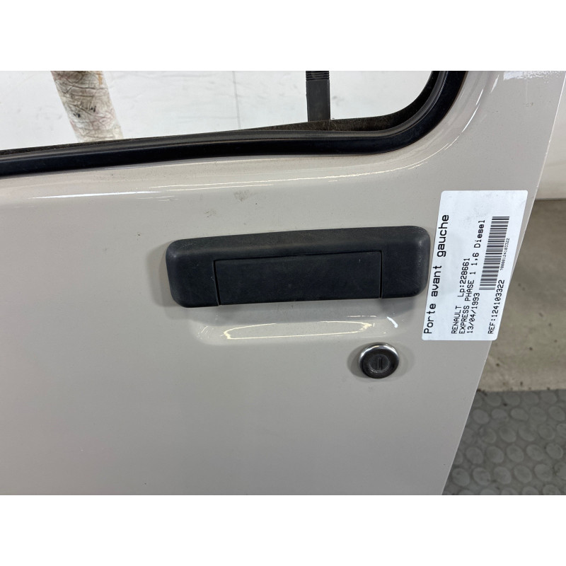 Porte avant gauche RENAULT EXPRESS Photo n°3