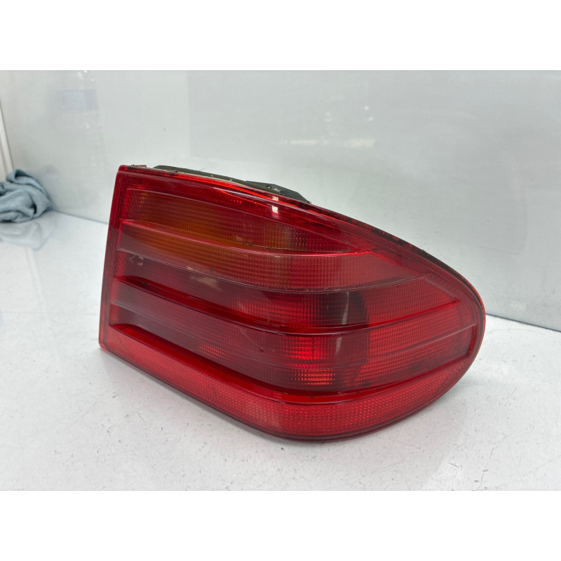 Feu arriere principal droit (feux) MERCEDES CLASSE E 210 Photo n°5