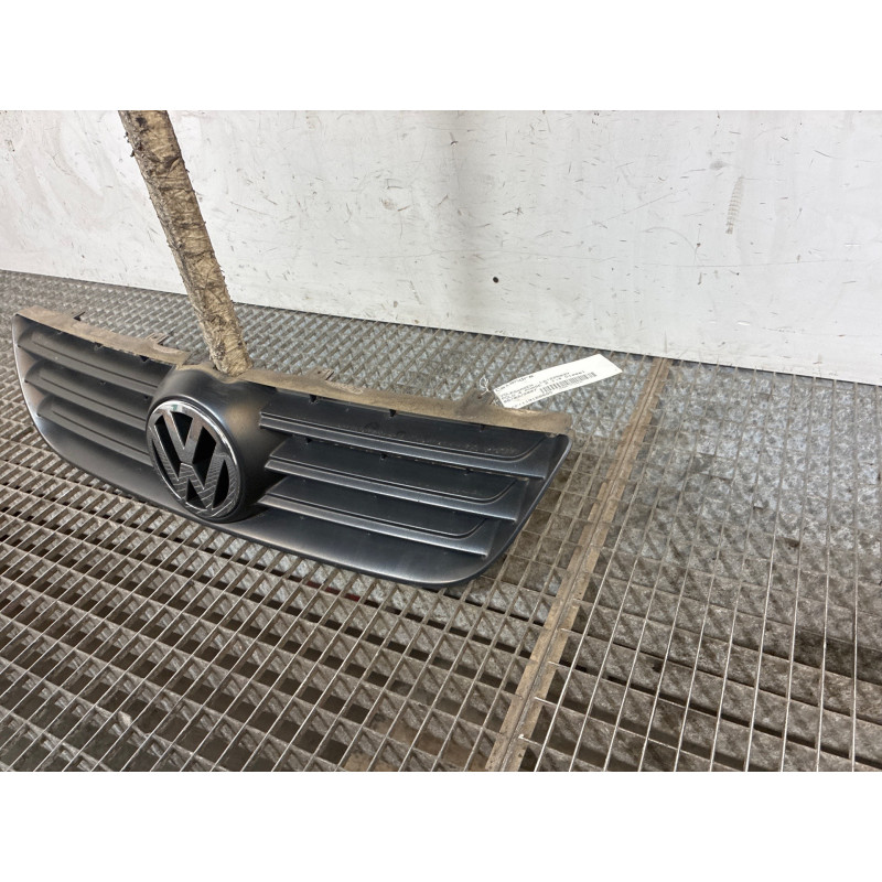 Calandre VOLKSWAGEN POLO 4 Photo n°1