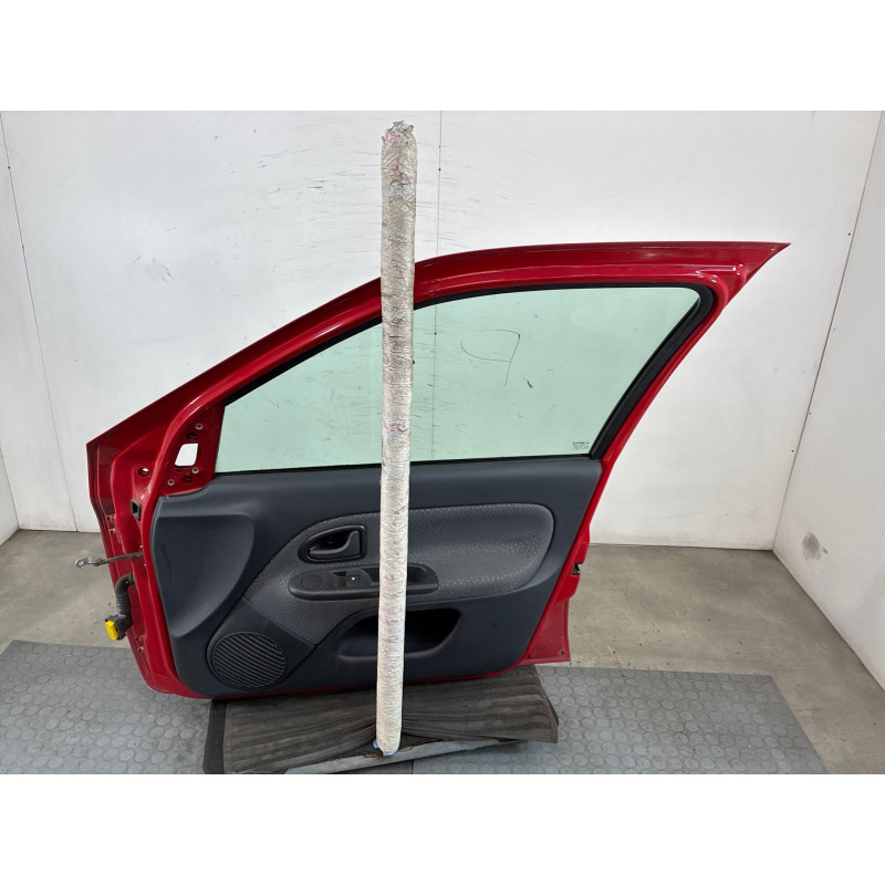 Porte avant droit RENAULT CLIO 2 CAMPUS Photo n°3