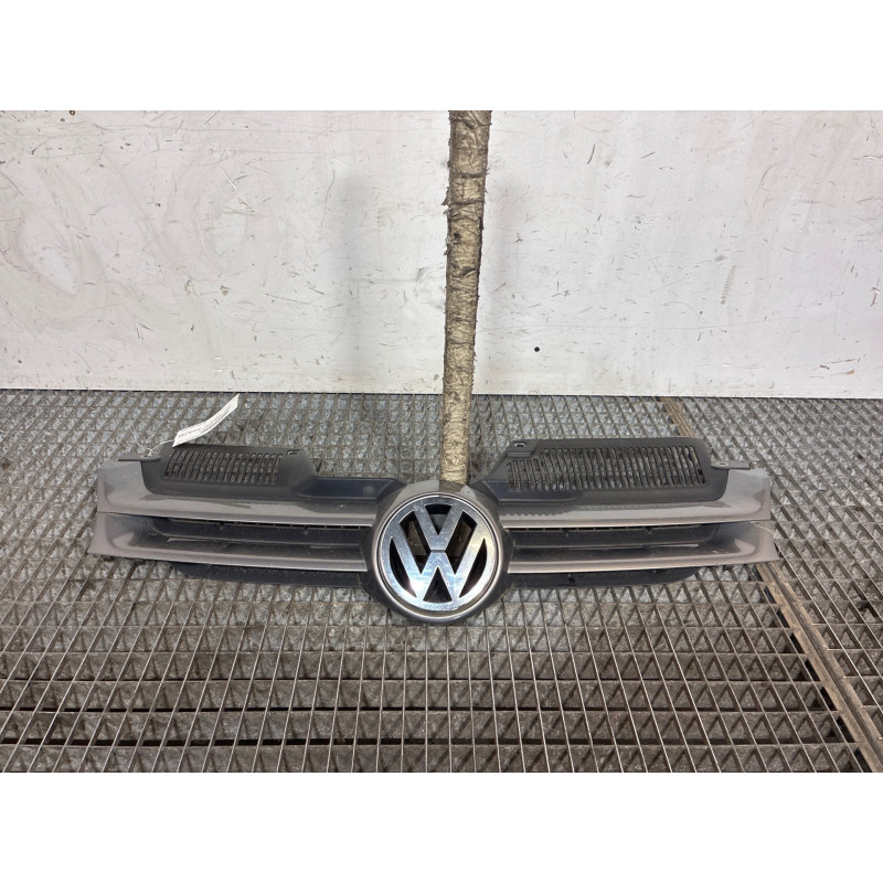 Calandre VOLKSWAGEN GOLF 5 Photo n°1