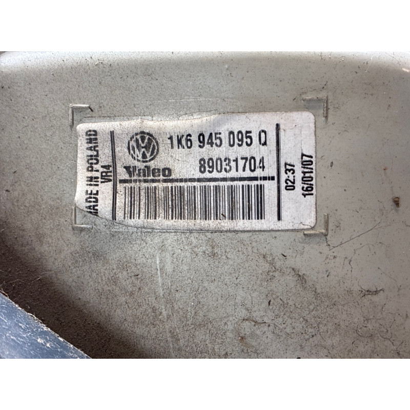 Feu arriere principal gauche (feux) VOLKSWAGEN GOLF 5 Photo n°4