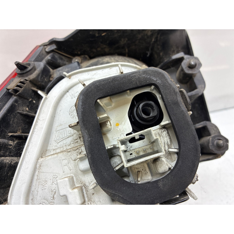 Feu arriere principal droit (feux) VOLKSWAGEN GOLF 7 Photo n°4