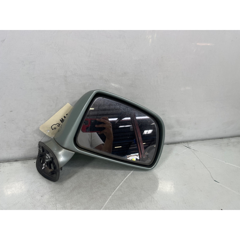 Retroviseur droit HYUNDAI TRAJET Photo n°5