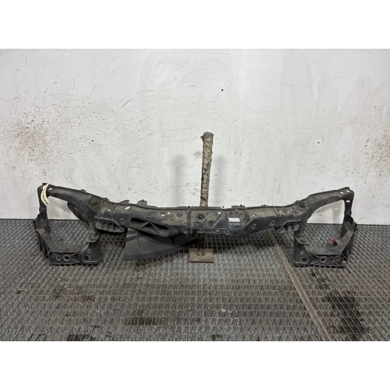 Face avant OPEL CORSA D Photo n°3