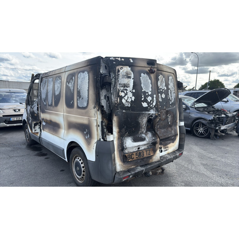 Pare choc avant RENAULT TRAFIC 2 Photo n°10