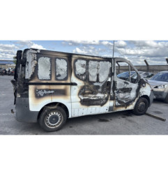 Pare choc avant RENAULT TRAFIC 2
