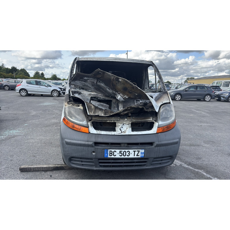 Pare choc avant RENAULT TRAFIC 2 Photo n°14