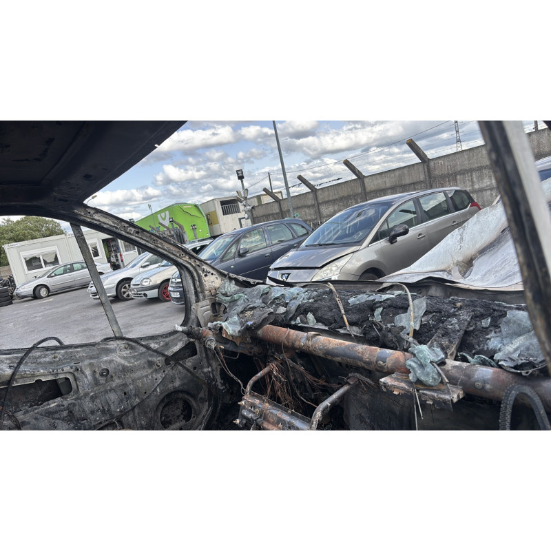 Pare choc avant RENAULT TRAFIC 2 Photo n°16