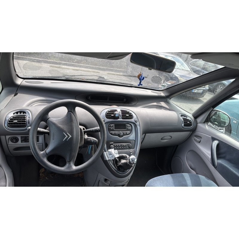 Feu arriere stop central CITROEN XSARA PICASSO Photo n°15