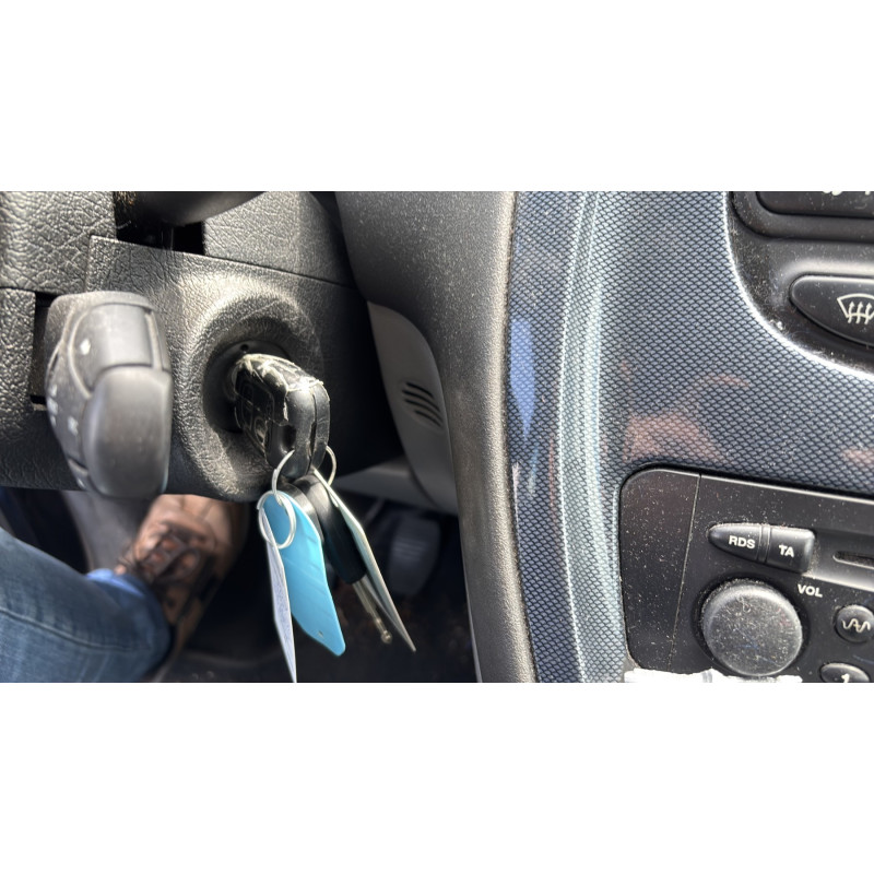 Feu arriere stop central CITROEN XSARA PICASSO Photo n°20