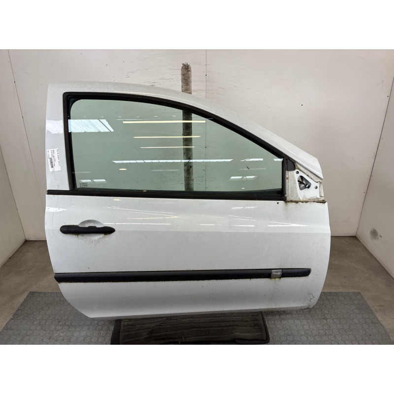 Porte avant droit RENAULT CLIO 3 Photo n°1