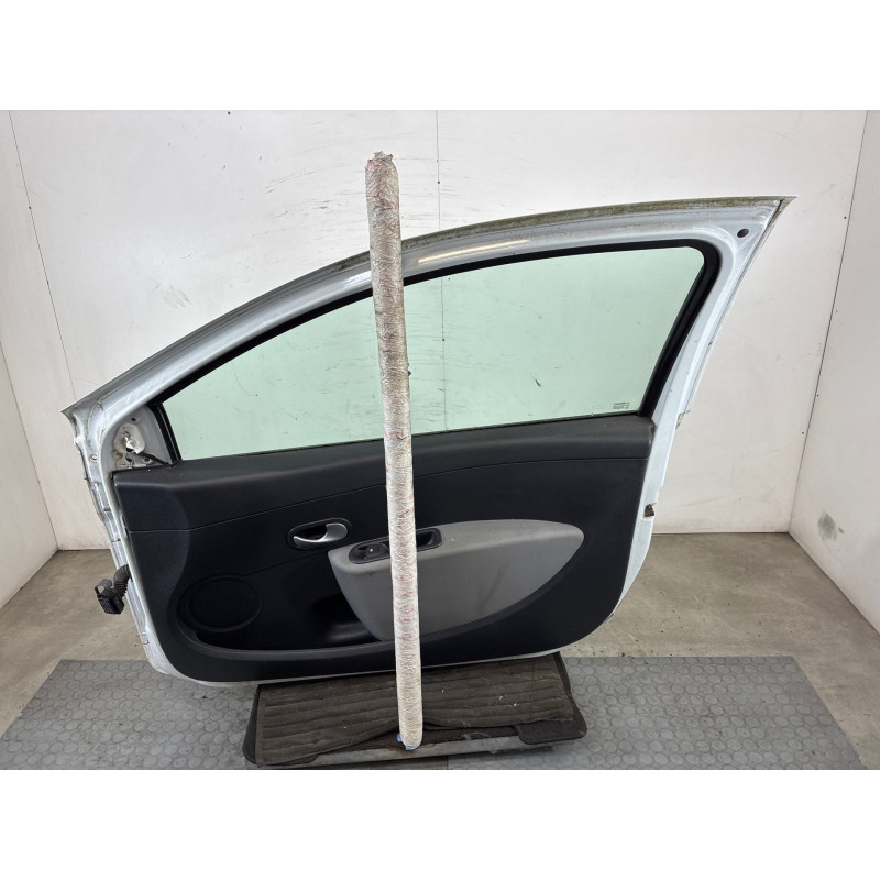Porte avant droit RENAULT CLIO 3 Photo n°3