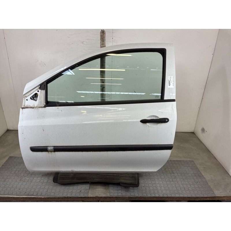 Porte avant gauche RENAULT CLIO 3 Photo n°3