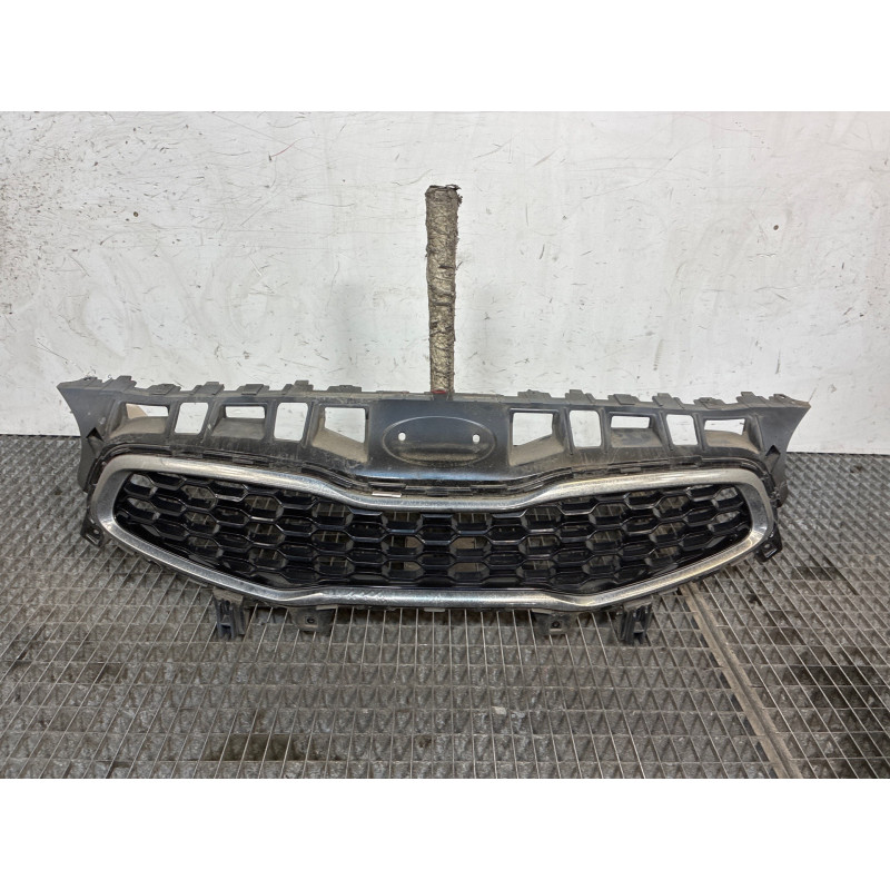 Calandre KIA CEE-D 2 SPORT WAGON Photo n°3