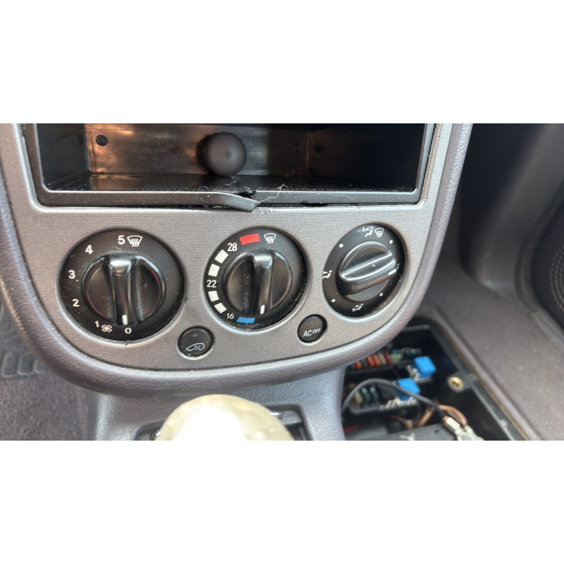 Porte avant gauche MERCEDES CLASSE A 168 Photo n°19
