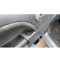 Retroviseur droit FORD FIESTA 5