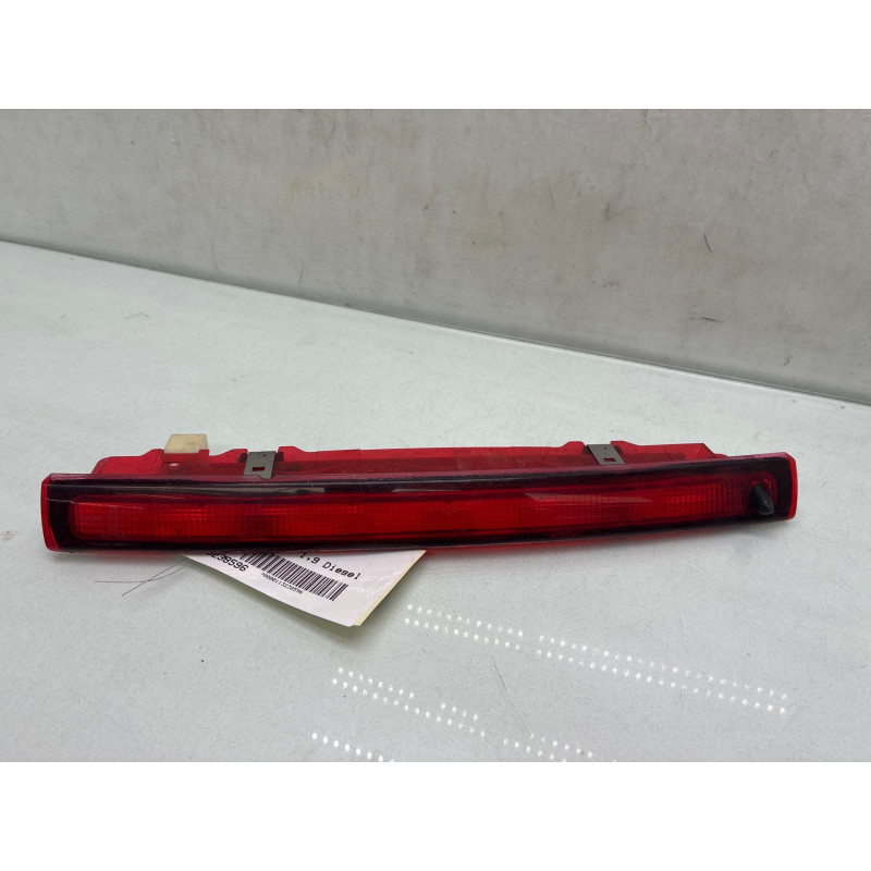 Feu arriere stop central RENAULT SCENIC 2 Photo n°4