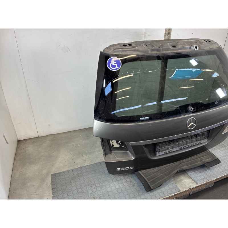 Malle/Hayon arriere MERCEDES CLASSE E 212 Photo n°1