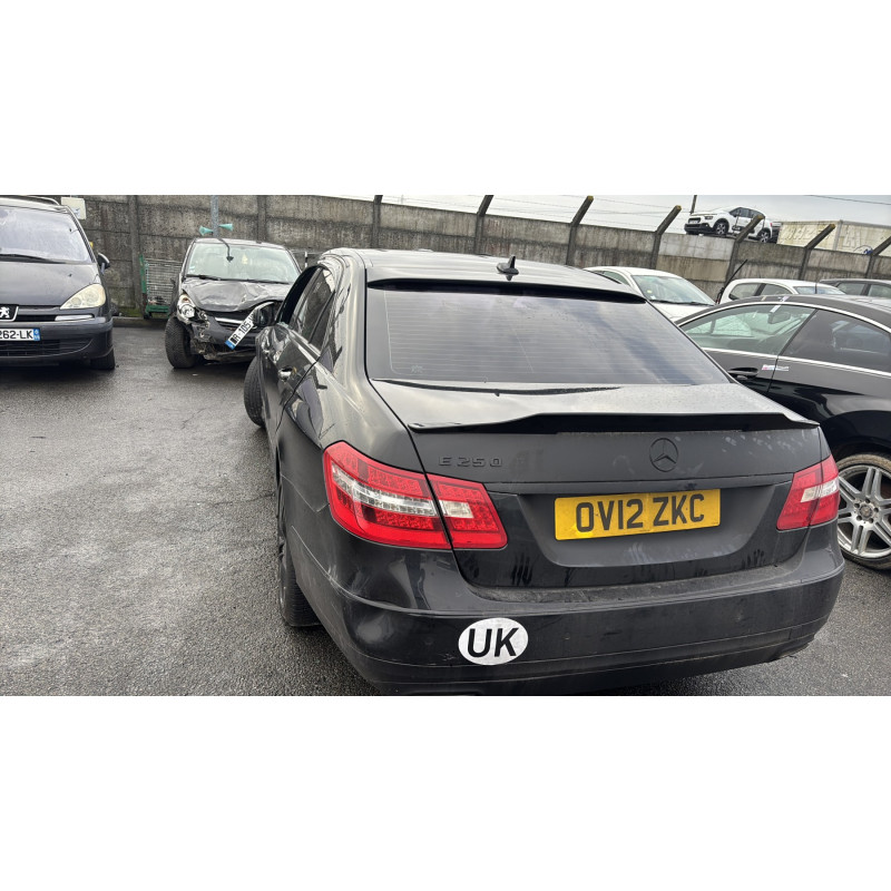 Capot MERCEDES CLASSE E 212 Photo n°8