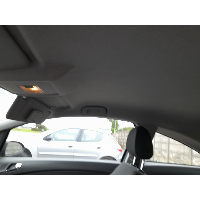 Feu arriere stop central OPEL CORSA D Photo n°5