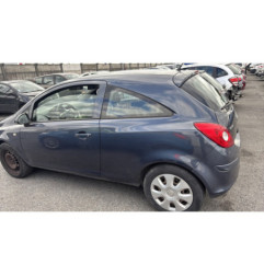 Feu arriere stop central OPEL CORSA D