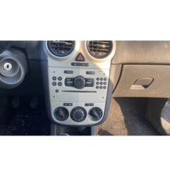 Feu arriere stop central OPEL CORSA D