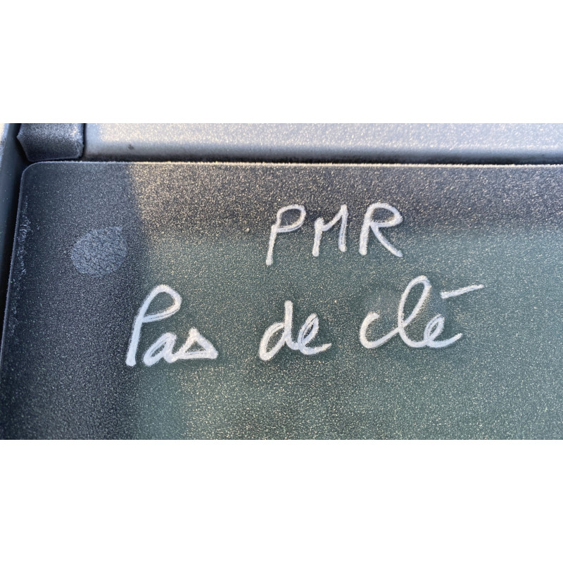 Feu arriere stop central OPEL CORSA D Photo n°19