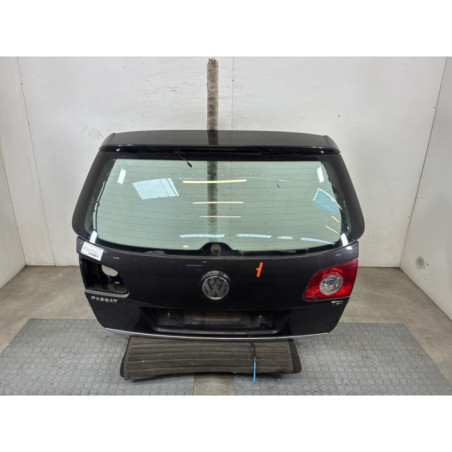 Malle/Hayon arriere VOLKSWAGEN PASSAT 5 Photo n°1