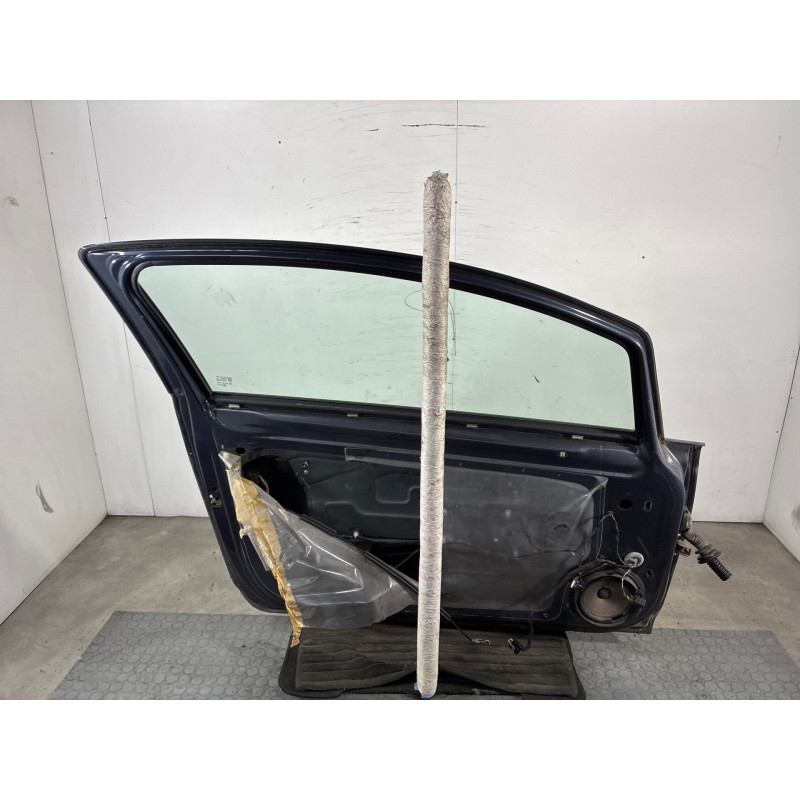 Porte avant gauche OPEL CORSA D Photo n°1