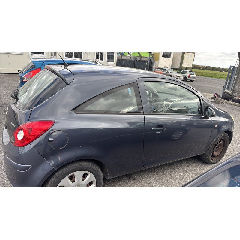 Porte avant gauche OPEL CORSA D Photo n°18