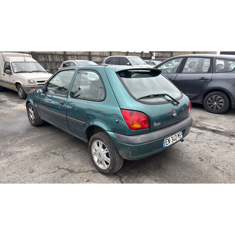 Capot FORD FIESTA 4 Photo n°8