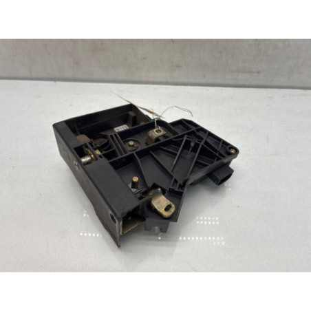 Serrure de porte de coffre droite MERCEDES VITO 639