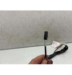 Attache ceinture avant gauche VOLKSWAGEN PASSAT 6