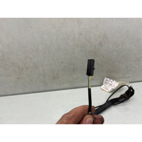 Attache ceinture avant gauche VOLKSWAGEN PASSAT 6