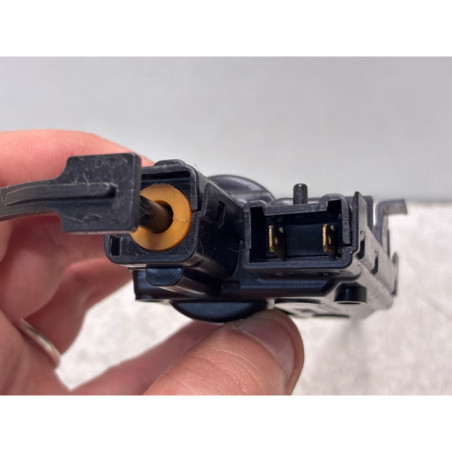 Actionneur verrou trappe d'essence RENAULT CLIO 4 Photo n°1