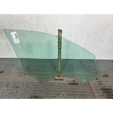 Vitre avant gauche AUDI A4 3