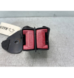 Attache ceinture arriere droit RENAULT CLIO 2